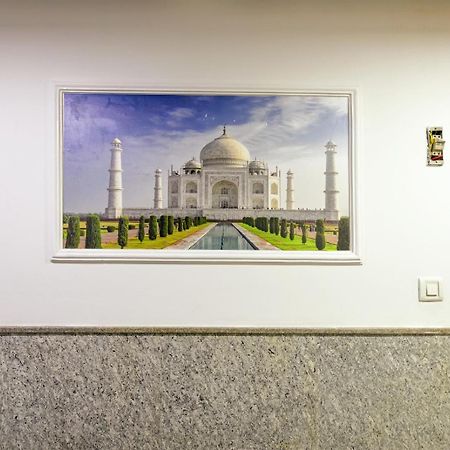 The Bellwood Suites Near Igi Airport New Delhi Buitenkant foto