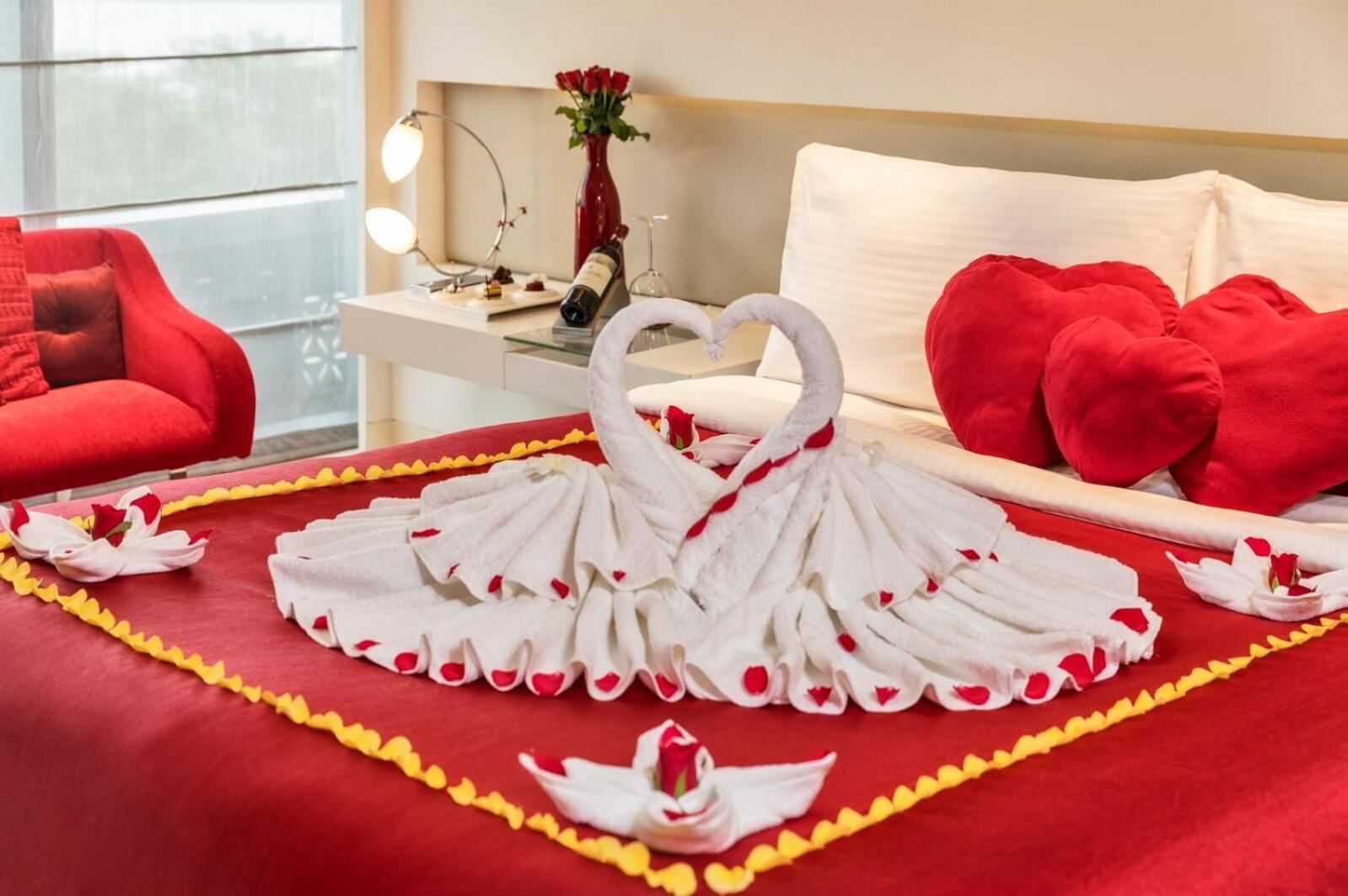 The Bellwood Suites Near Igi Airport New Delhi Buitenkant foto